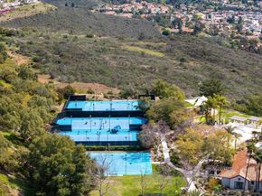 2292 Rock Crest Gln, Escondido CA 92026