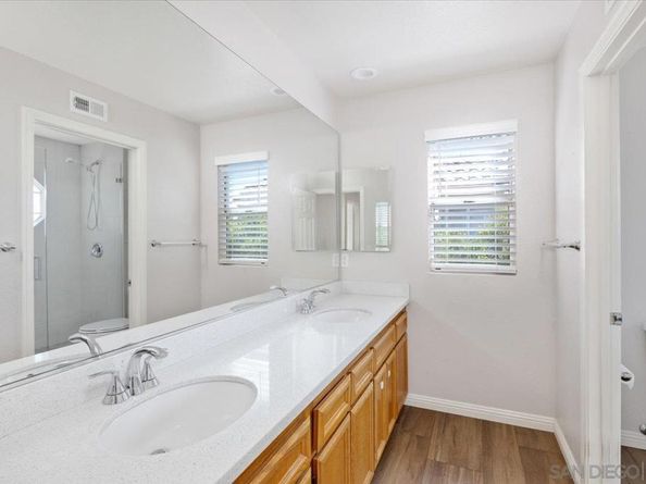 2292 Rock Crest Gln, Escondido CA 92026