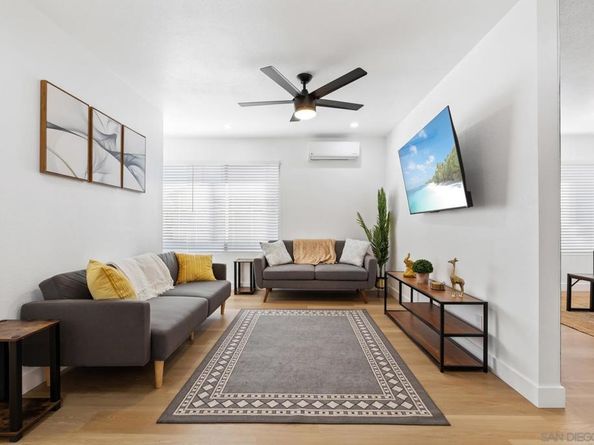 54 58 Smith, Chula Vista CA 91910