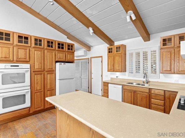 2169 Rockhoff Road, Escondido CA 92026