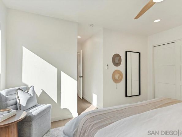 2275 Emerald St, San Diego CA 92109