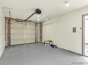 2275 Emerald St, San Diego CA 92109