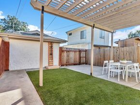 2275 Emerald St, San Diego CA 92109