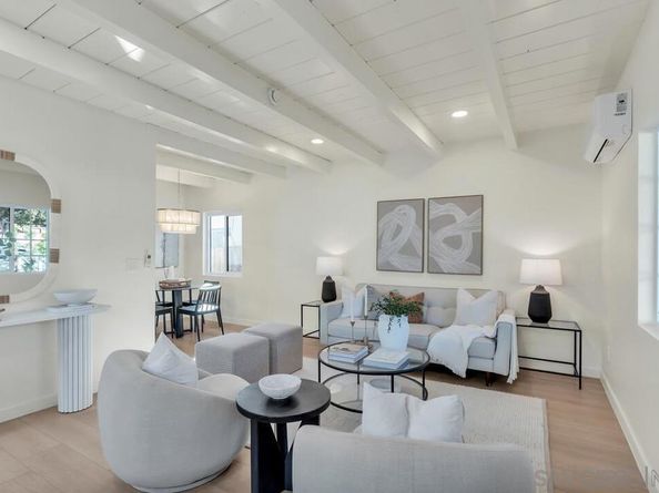 2275 Emerald St, San Diego CA 92109