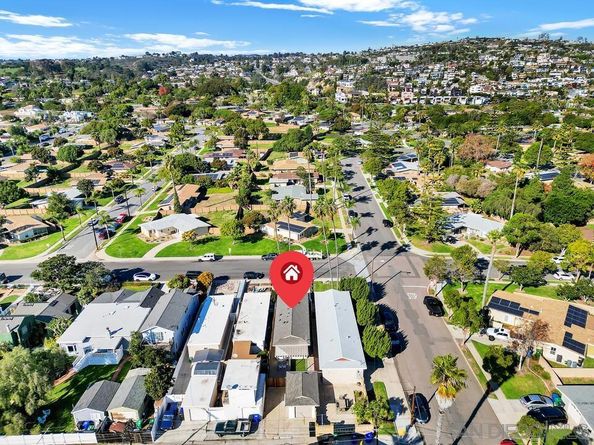 2275 Emerald St, San Diego CA 92109