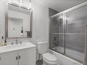 10180 Palm Glen Dr 53, Santee CA 92071