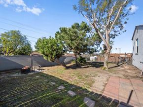 1760 Olive Ave, Vista CA 92083