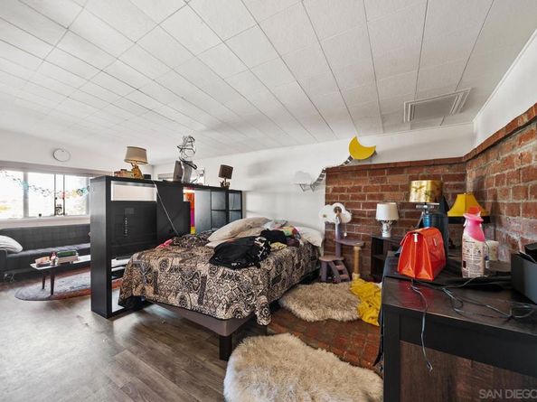 1760 Olive Ave, Vista CA 92083