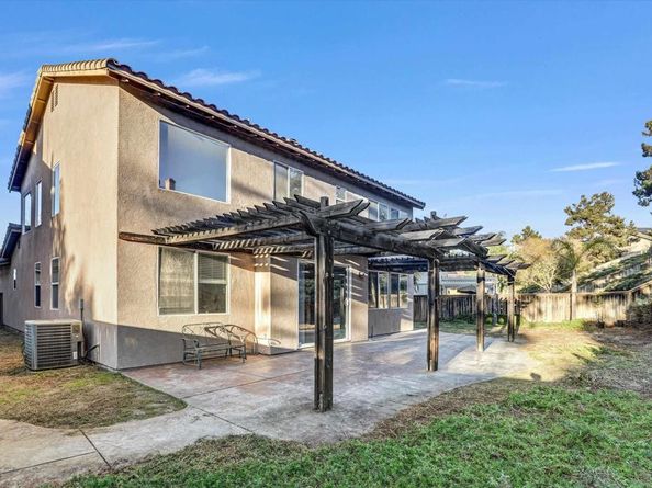 1974 Meeks Bay Dr, Chula Vista CA 91913