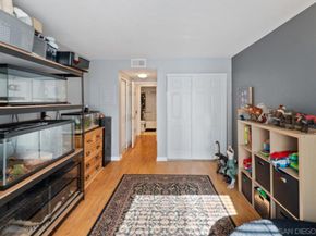 1564 Tanglewood Ln 19, Escondido CA 92029