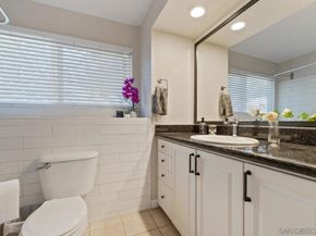 1564 Tanglewood Ln 19, Escondido CA 92029