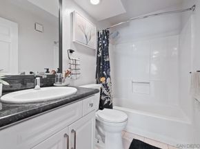 1564 Tanglewood Ln 19, Escondido CA 92029