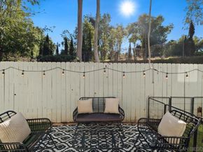 1564 Tanglewood Ln 19, Escondido CA 92029