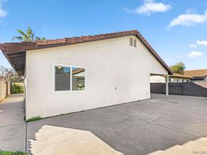 242 Manzanita Dr, Oceanside CA 92057