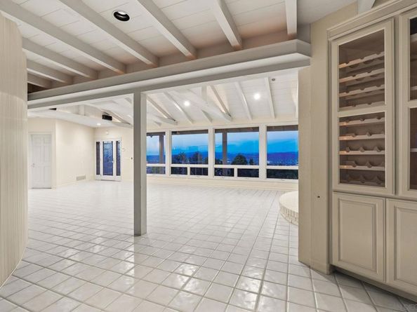 10595 Russell Road, La Mesa CA 91941