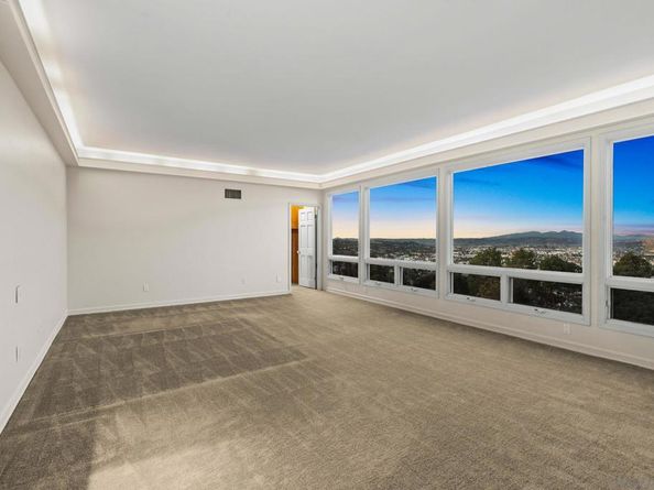 10595 Russell Road, La Mesa CA 91941