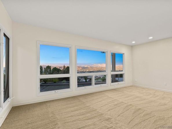 10595 Russell Road, La Mesa CA 91941