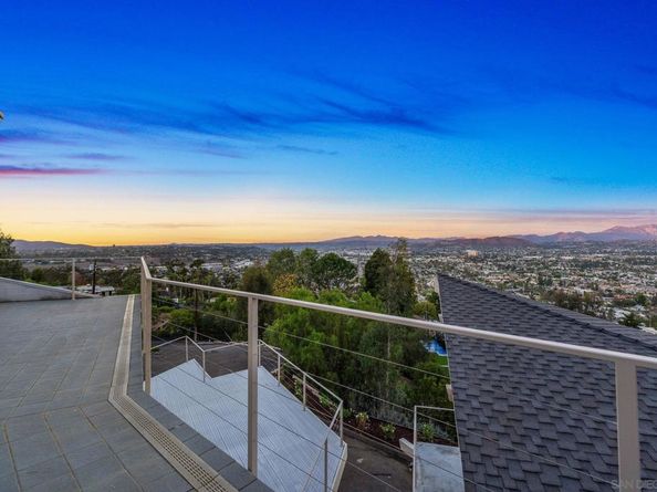 10595 Russell Road, La Mesa CA 91941