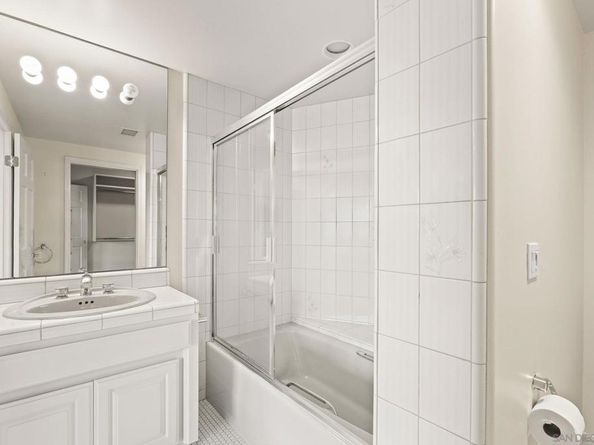 10595 Russell Road, La Mesa CA 91941