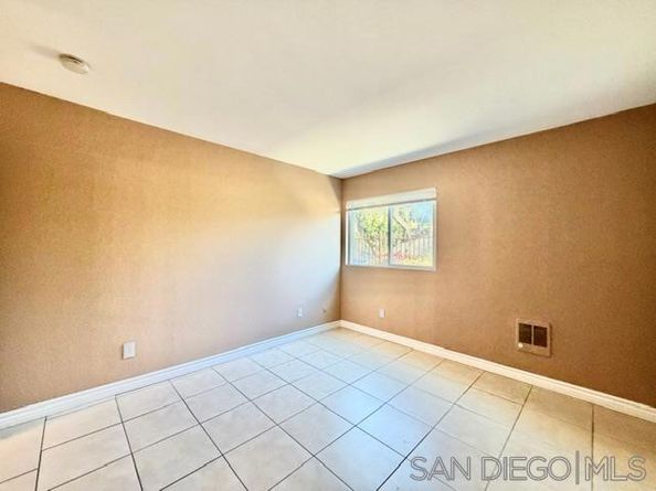 1845 Bayview Heights Dr. 103, San Diego CA 92105