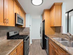 1615 S Hotel Circle D103, San Diego CA 92108
