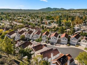 10529 Flora Verda Ct, Santee CA 92071