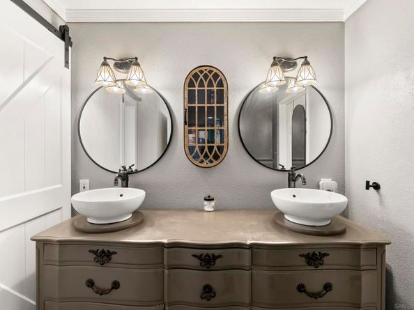 10529 Flora Verda Ct, Santee CA 92071