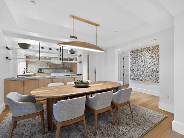 1040 Genter Street 203, La Jolla CA 92037