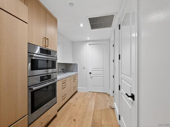 1040 Genter Street 203, La Jolla CA 92037