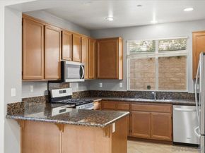 10034 Leavesly Trail, Santee CA 92071