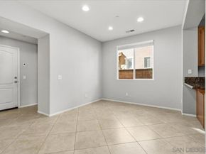 10034 Leavesly Trail, Santee CA 92071