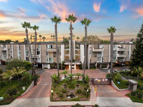 3050 Rue Dorleans 308, San Diego CA 92110