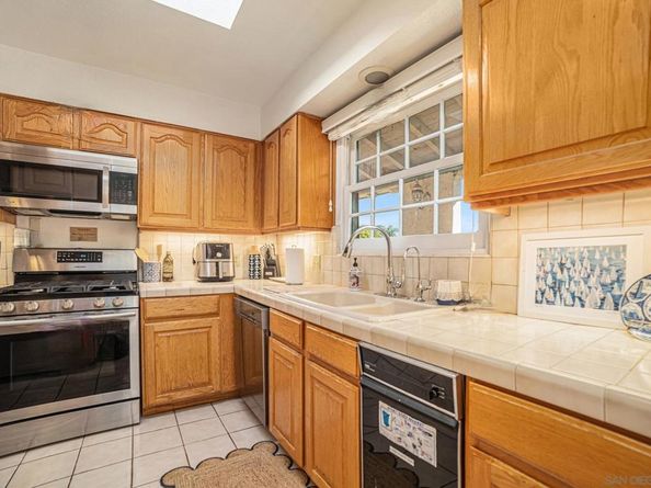 1268 74 Locust St, San Diego CA 92106