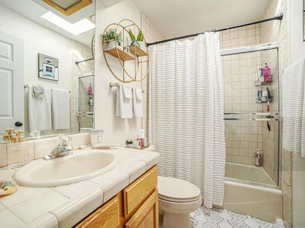 1268 74 Locust St, San Diego CA 92106