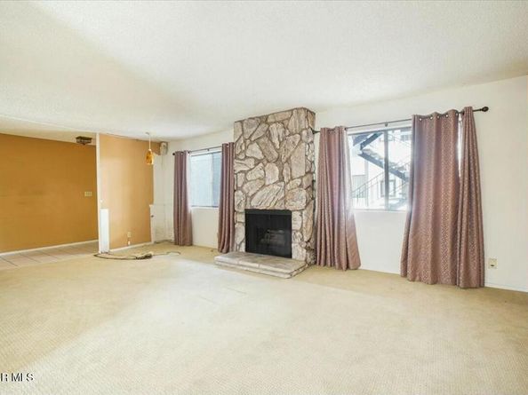 635 E Elmwood Avenue 103, Burbank CA 91501