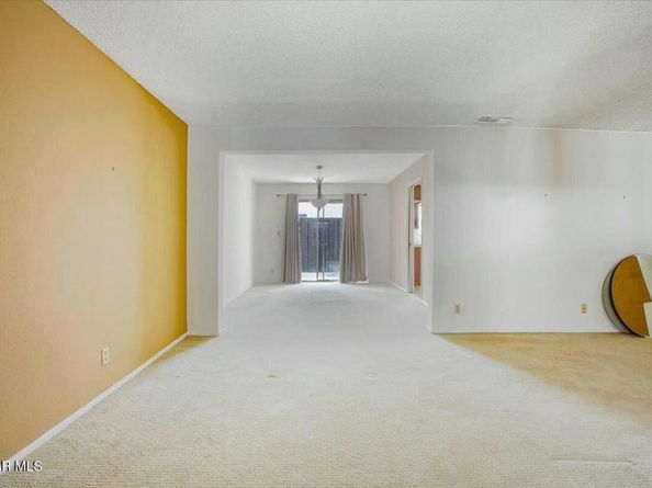635 E Elmwood Avenue 103, Burbank CA 91501