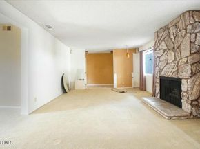 635 E Elmwood Avenue 103, Burbank CA 91501