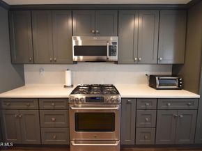5350 White Oak Avenue 105, Encino CA 91316