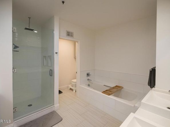 5350 White Oak Avenue 105, Encino CA 91316
