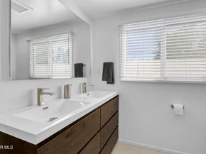 5622 Le Sage Avenue, Woodland Hills CA 91367