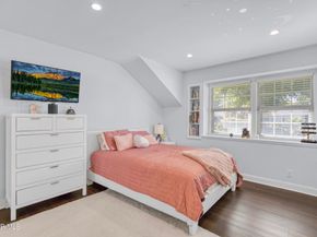 5622 Le Sage Avenue, Woodland Hills CA 91367