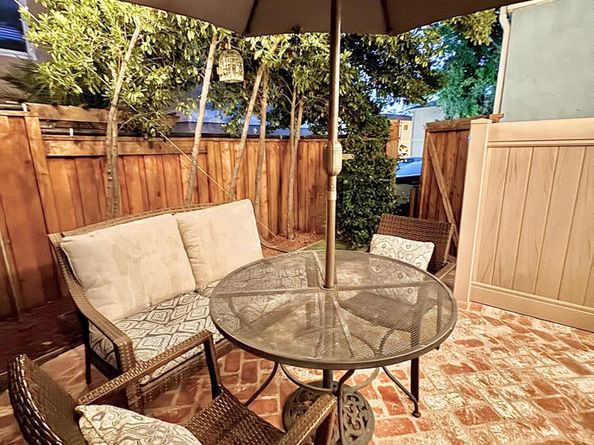 5352 Lake Lindero Drive, Agoura Hills CA 91301