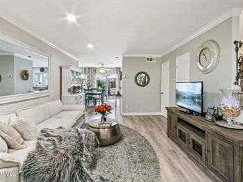 5352 Lake Lindero Drive