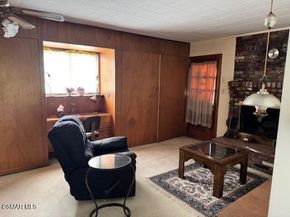 2109 N Lincoln Street, Burbank CA 91504