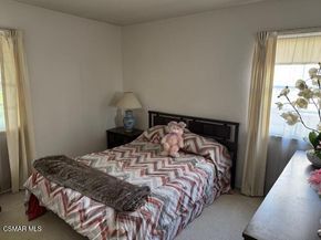 2109 N Lincoln Street, Burbank CA 91504