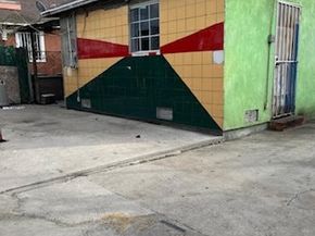 1353 W 89th Street, Los Angeles CA 90044