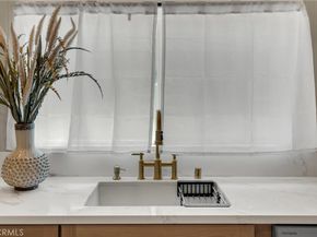 3422 6th, Los Angeles CA 90018