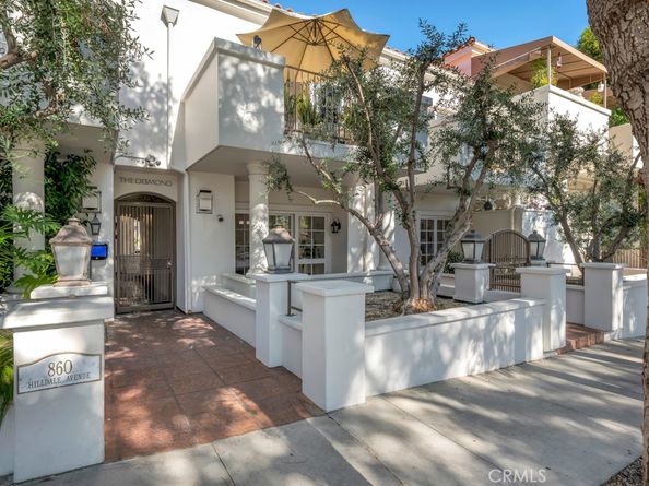 851 N San Vicente 128, West Hollywood CA 90069