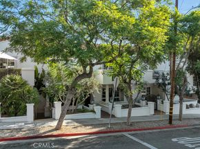 851 N San Vicente 128, West Hollywood CA 90069