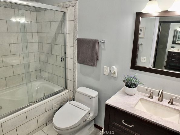 1655 Clark 124, Long Beach CA 90815